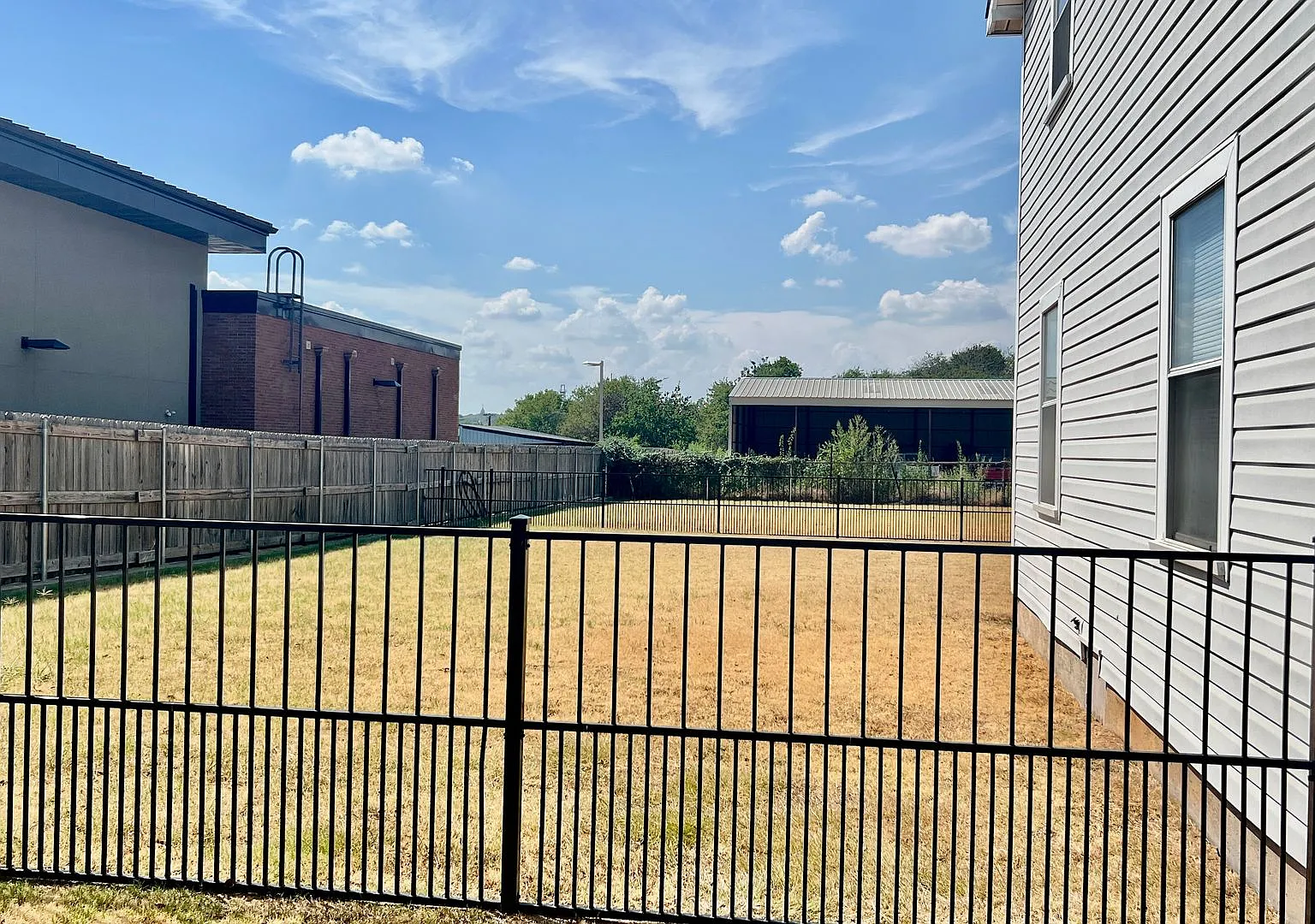 For Lease: 1 Bedroom - 1 Bath Duplex In The Heart Of Weatherford — Photo 3