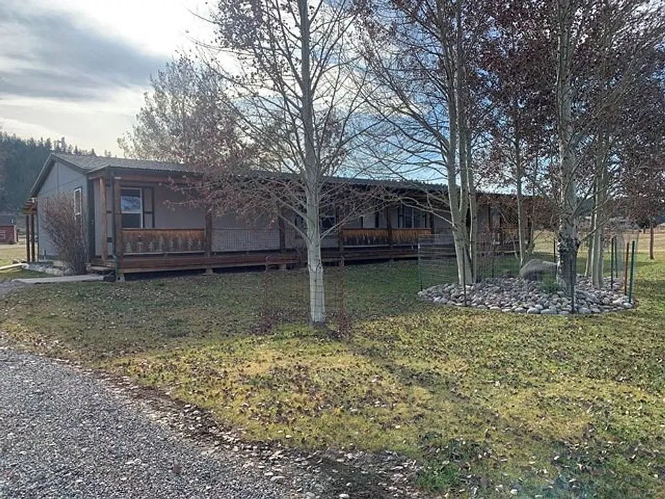 25 Lower Hawk Valley Rd