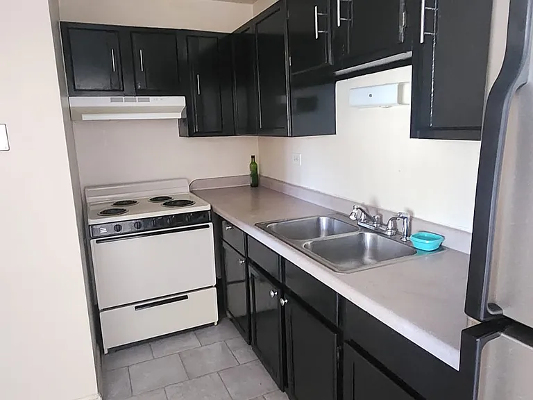 8111 Waterbury Ct #308 — Photo 16