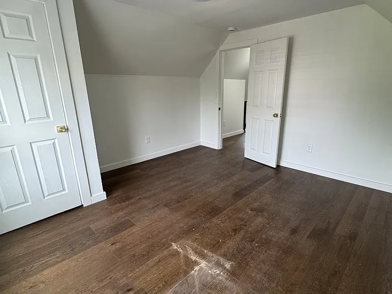 510 Winfield St — Photo 44