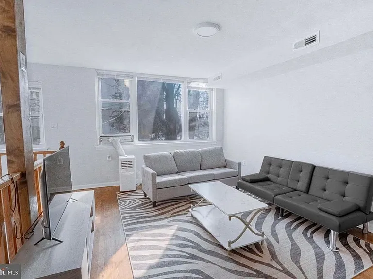 32 Varnum St NE #2 — Photo 17
