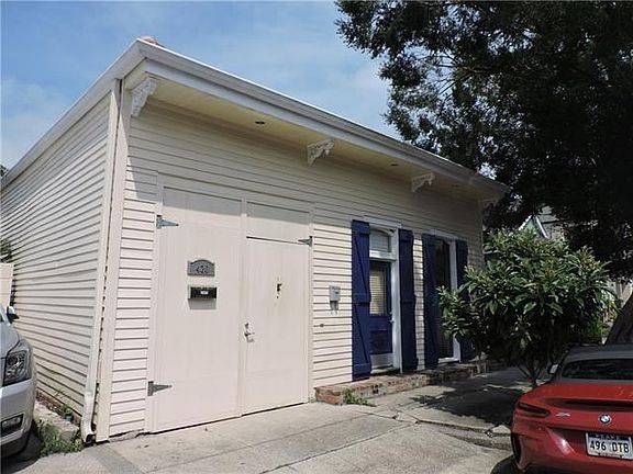 2nd image of 420 Bouny St