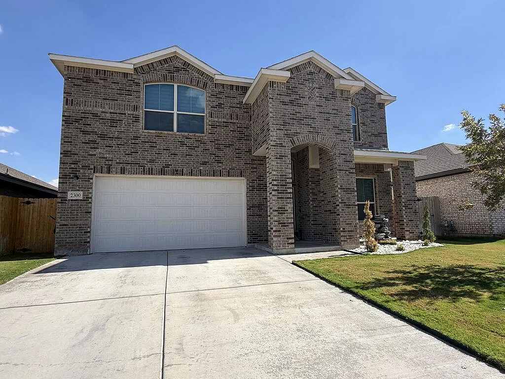 5 bed, 4.0 bath, 1608 sqft, $5,500 — Photo 2