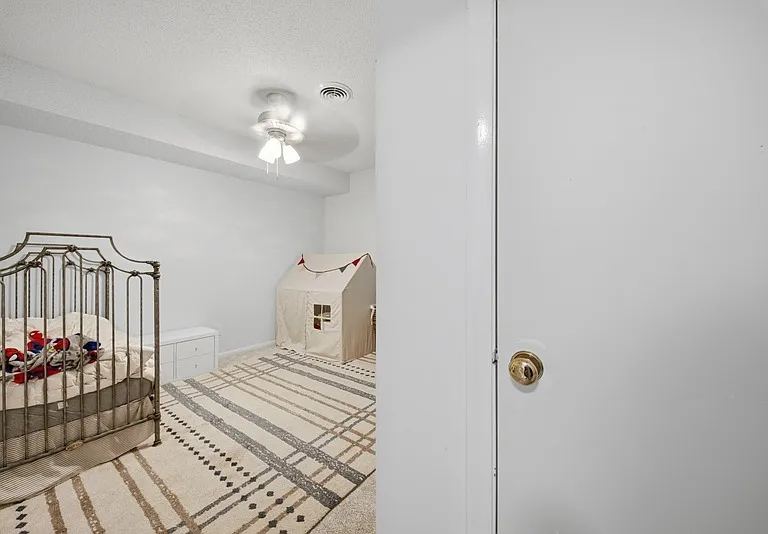 1810 Delaney St — Photo 14