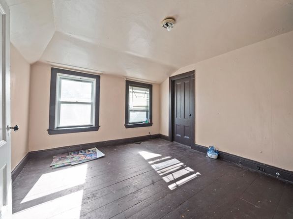 boston-massachusetts-59110492 picture