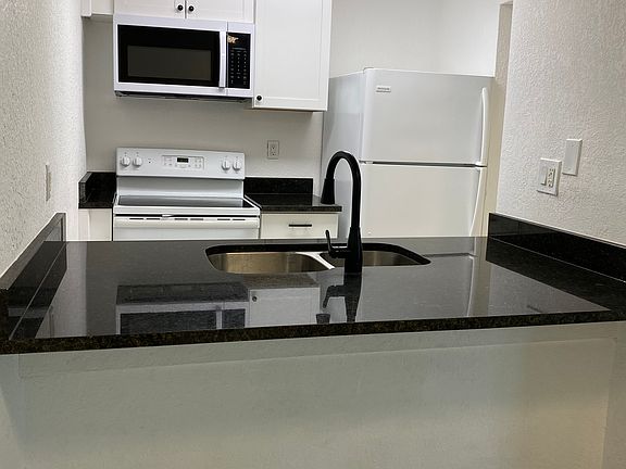 2nd image of 1799 N Highland Ave #19