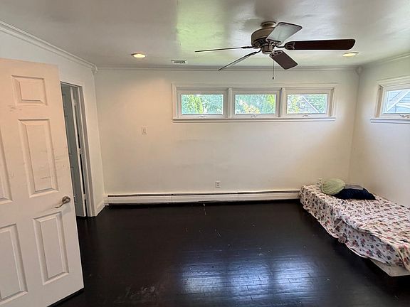 5th image of 303 West Ln #1