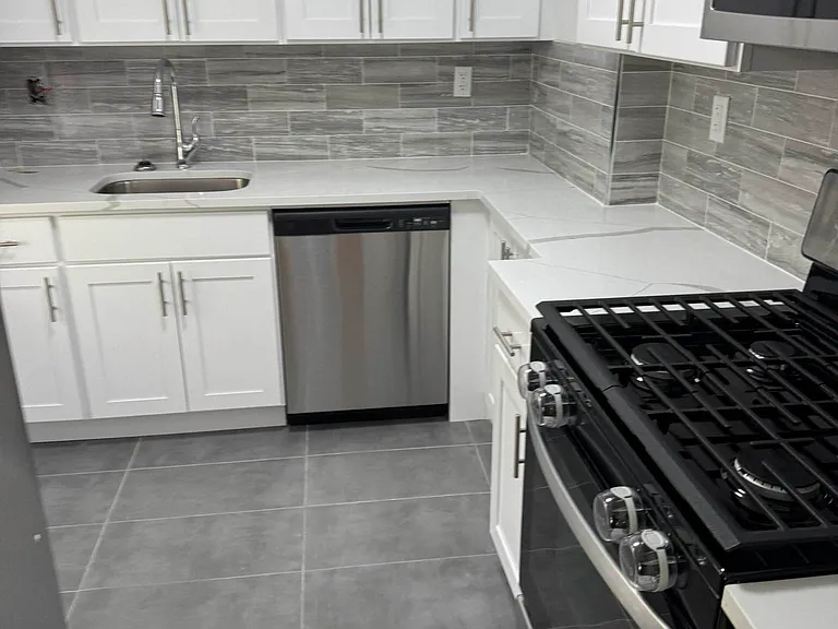185-19 64th Ave #2B — Photo 11