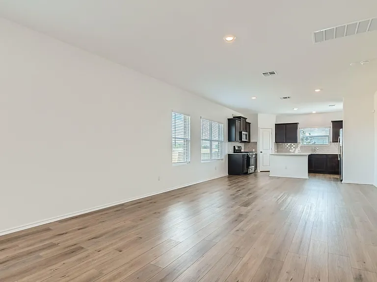 310 Milliner Loop — Photo 5