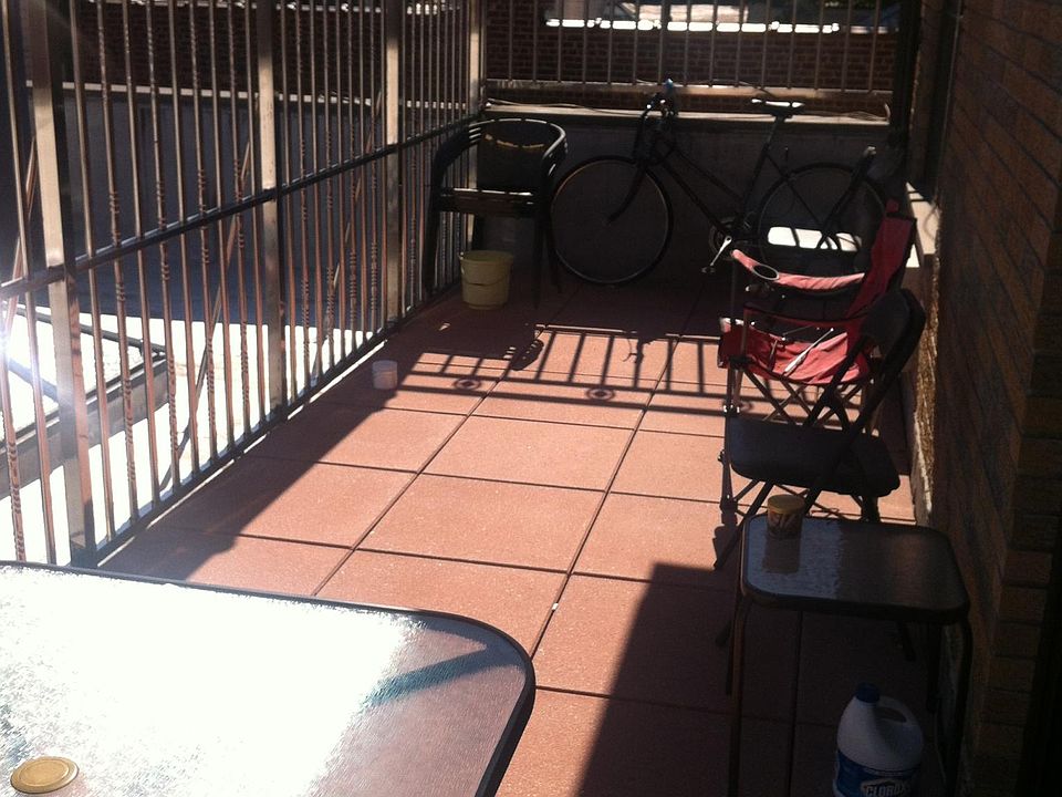 1st image of 2811 23rd Ave #2