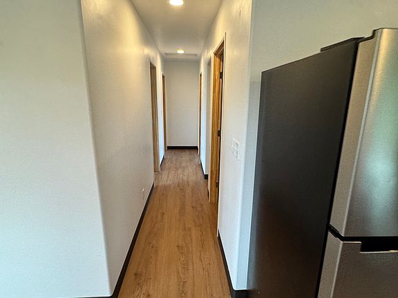 5th image of 16-2143 Rainbow Dr