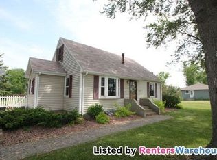 33273 Flanders St NE, Cambridge, MN 55008