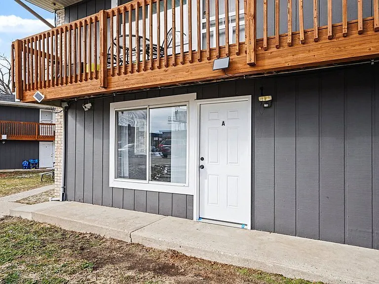 2727 Madelyn Dr SW #A — Photo 1