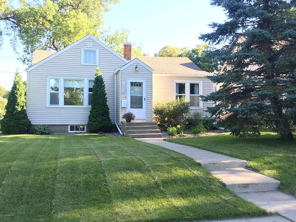 1st image of 609 W Vasa Ave