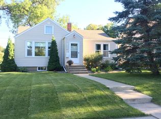 609 W Vasa Ave, Fergus Falls, MN 56537