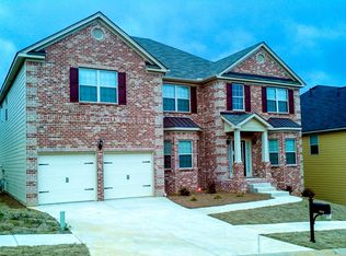 7873 Heathmore Dr, Fairburn, GA 30213