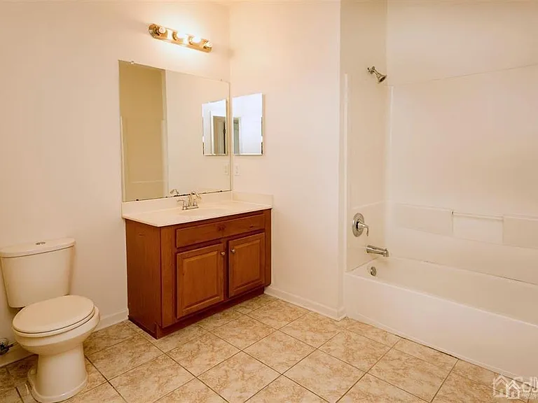 2224 Edward Stec Blvd — Photo 25