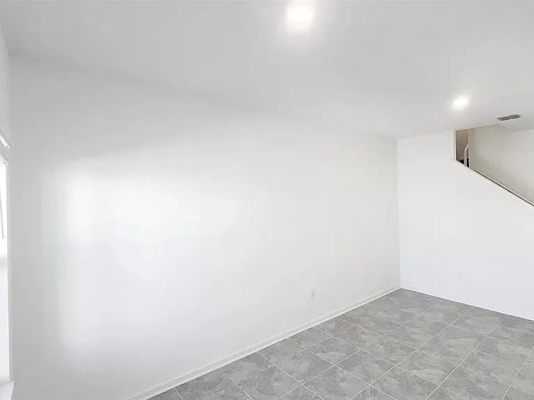 2562 Skyline Loop — Photo 4