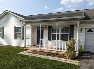 116 Raider Ln, Martinsburg, WV 25403