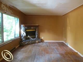 5th image of 53184 Gaskill Ct E
