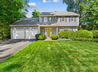 10 Trevor Ln, Worcester, MA 01605