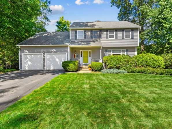 10 Trevor Ln, Worcester, MA 01605