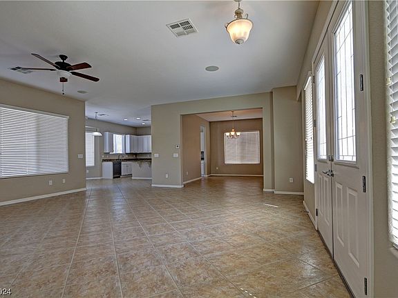 3rd image of 2462 Palmer Park Ct