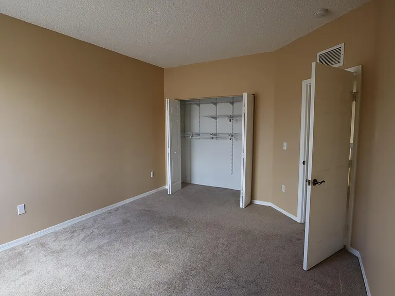 2202 SE 17th Ave — Photo 19