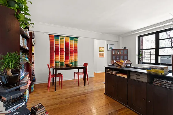 Sold by Compass | media 1
