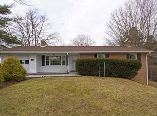 207 Bird St, Radford, VA 24141