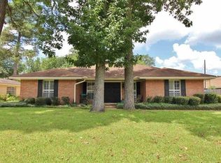 1245 Stacewood Dr, Beaumont, TX 77706