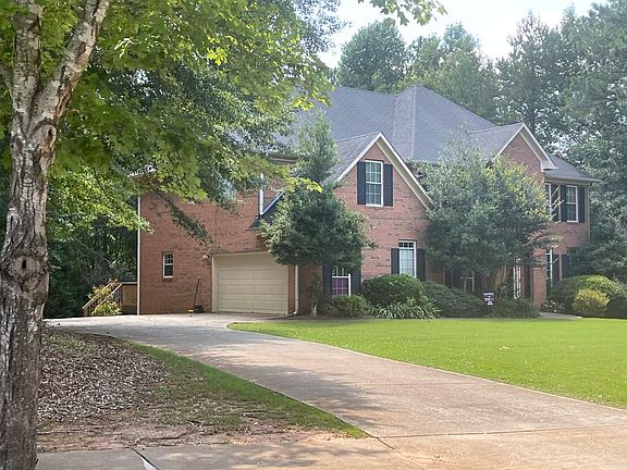 3rd image of 1049 Crown River Pkwy