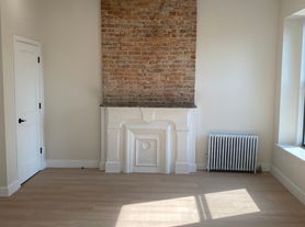 76 4th Ave, Brooklyn, NY