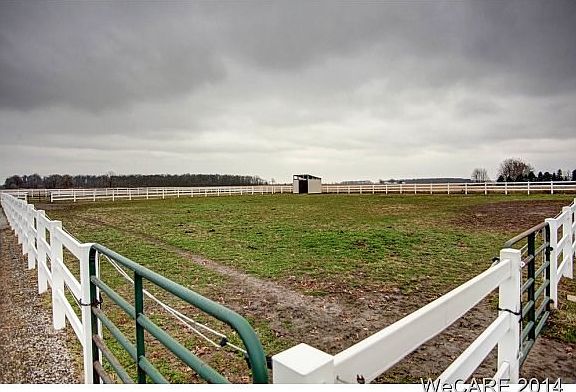 3rd image of 3452 Township Road 125