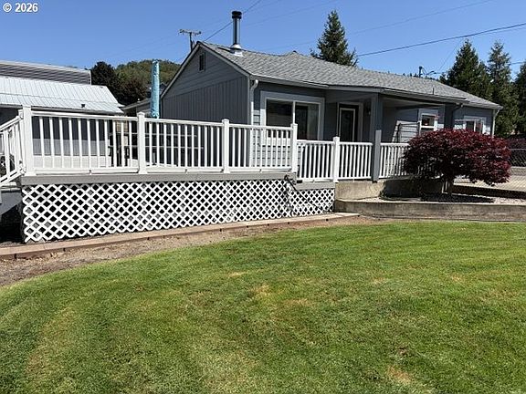 2nd image of 122 Grassy Ln