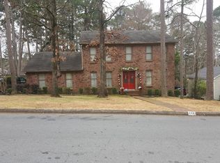 172 Valley Club Cir, Little Rock, AR 72212