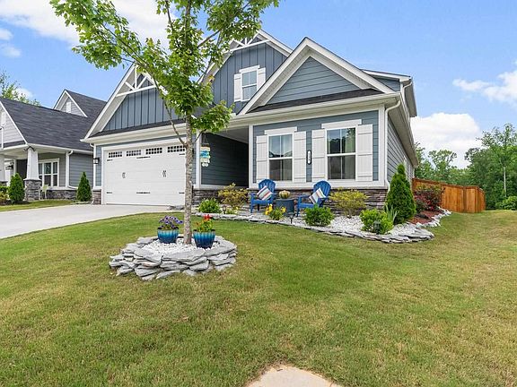 3rd image of 139 Fawn Hill Dr