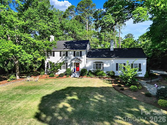 3rd image of 537 Briarwood Rd