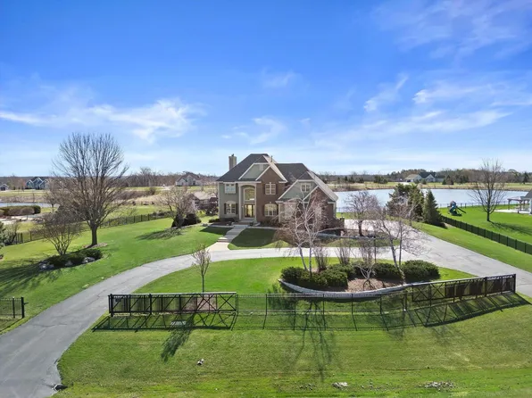 6227 Alex Turn, Caledonia, WI 53108