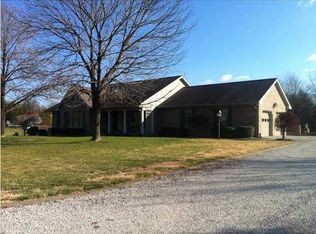 7703 Moss Creek Rd, Evansville, IN 47720