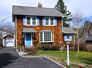 7 Lafayette Pl, Chatham, NJ 07928