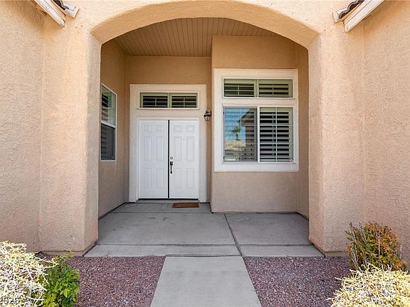 5th image of 9907 Ridge Manor Ave