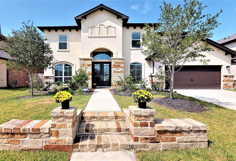 1st image of 804 Sage Way Ln