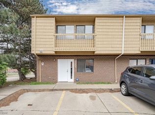 695 Carroll St, Akron, OH 44304