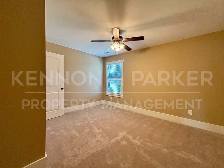 203 Westover St — Photo 18