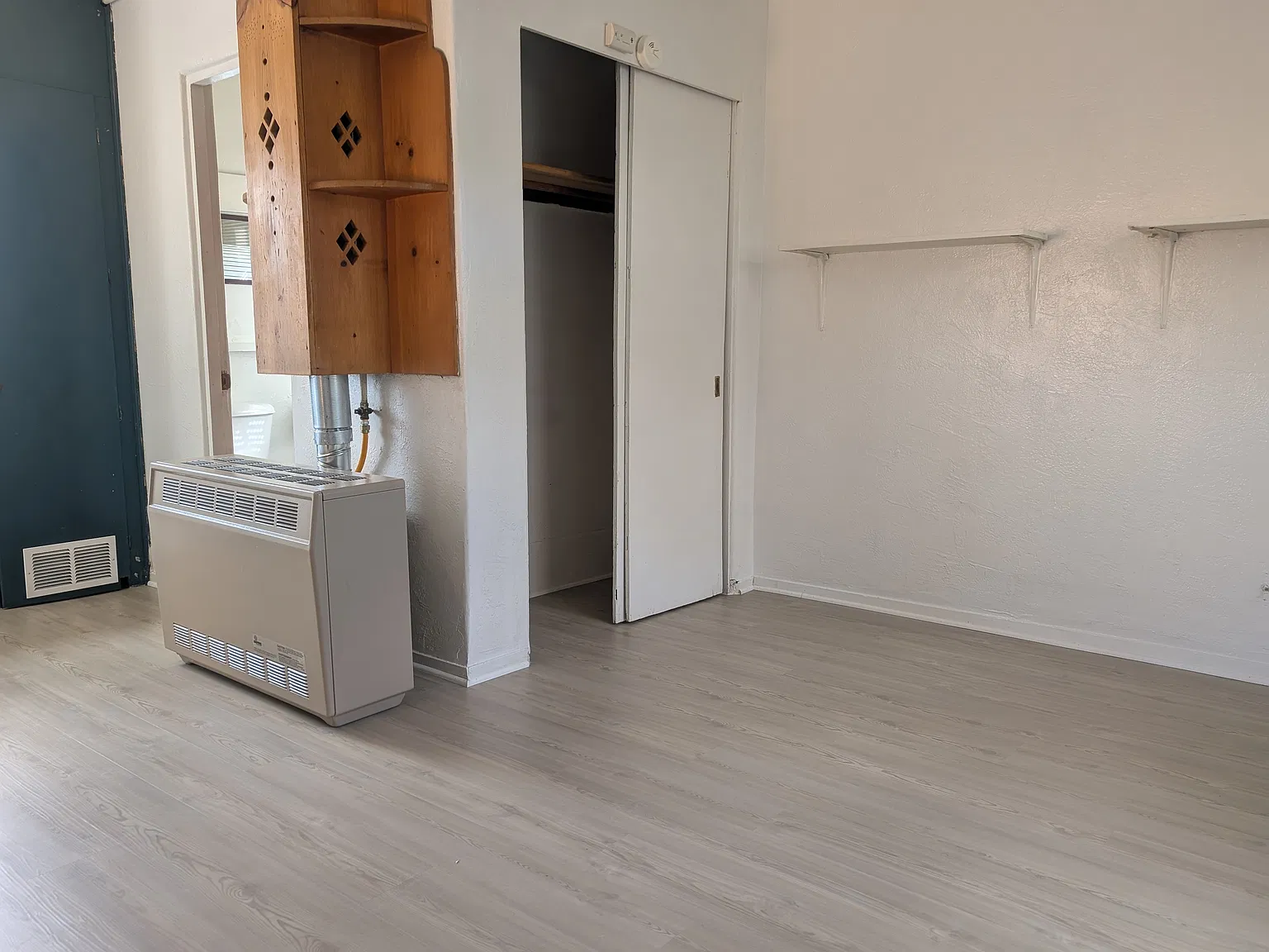 306 Mescalero Rd NW — Photo 2