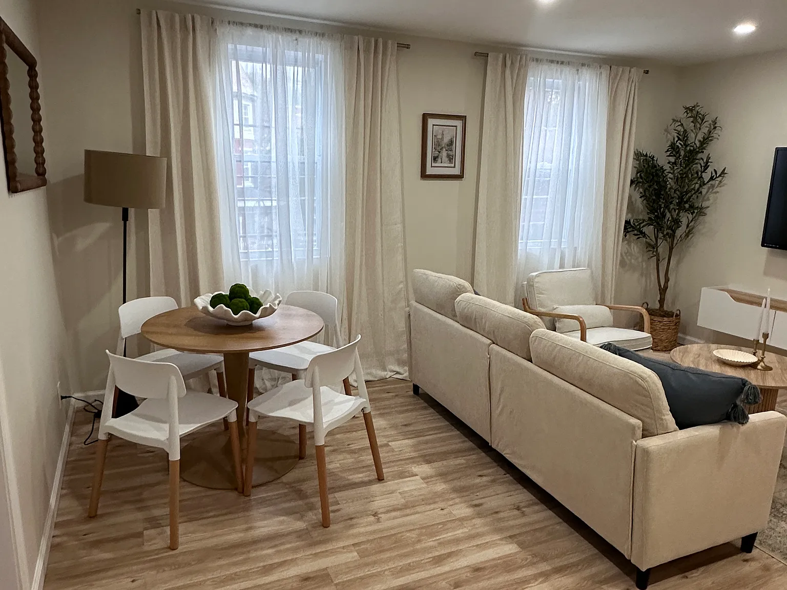 1 bed, 700 sqft, $1,275 — Photo 3