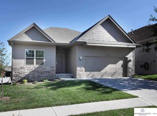 14709 Laurel Plz, Omaha, NE 68116