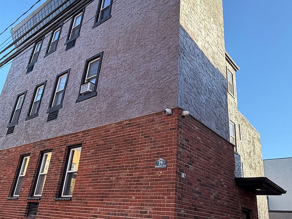 1st image of 19 Hopkins Ave APT 4