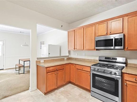 2nd image of 1709 W Taylor Ave